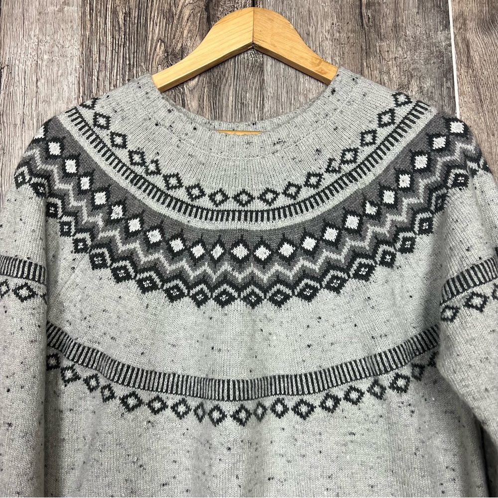 Weatherproof Gray Patterned Sweater - Picture 2 of 5